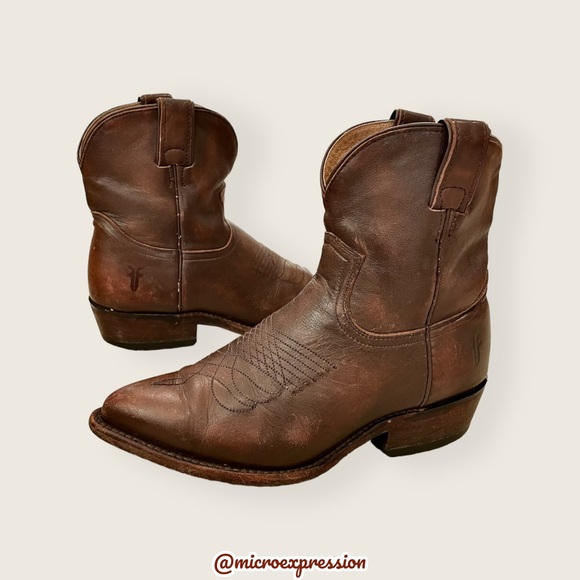 $369 Frye Billy Short Pull On Brown Leather Southern Cowgirl Cowboy Ankle Bootie - Picture 16 of 16